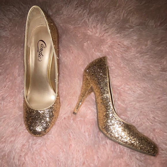 ❤️ BUNDLE 3 for $20 ❤️New* Sparkly Gold Heels - Picture 1 of 5
